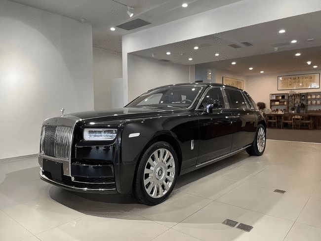 {賭馬}(黑色劳斯莱斯图片大全)