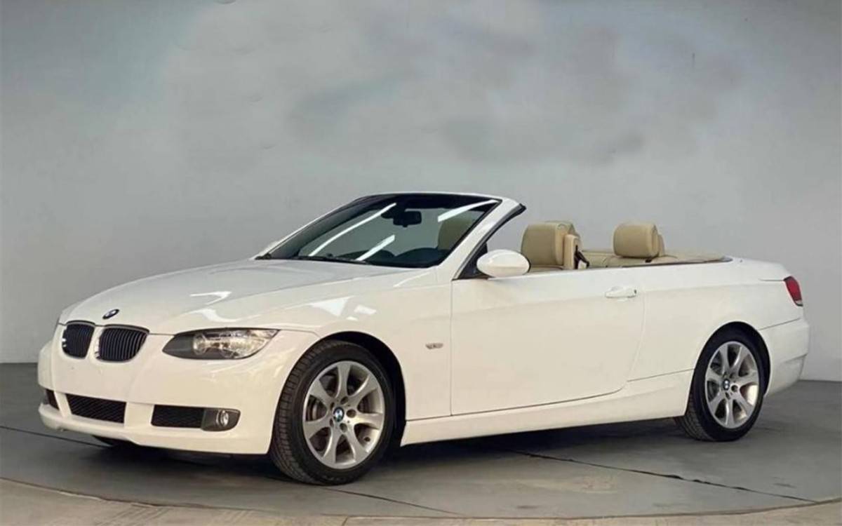 {賭馬}(二十多万的敞篷跑车有哪些)