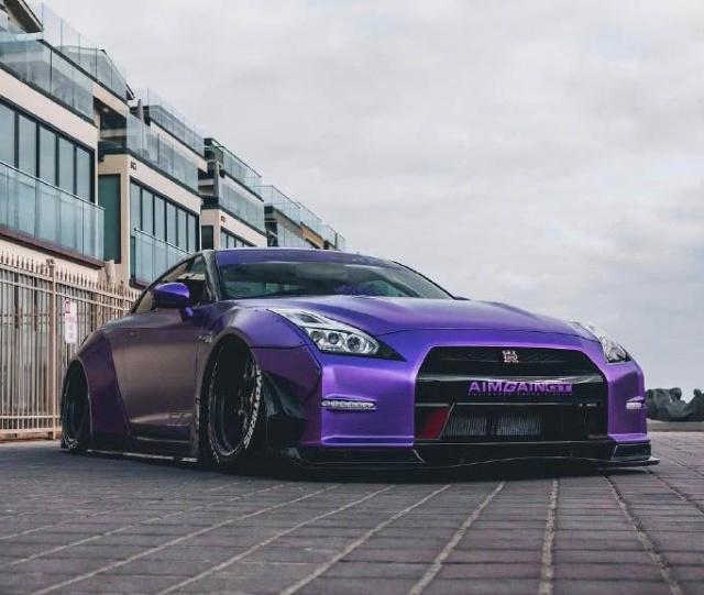 {賭馬}(日产gtr最贵的一款多少钱)